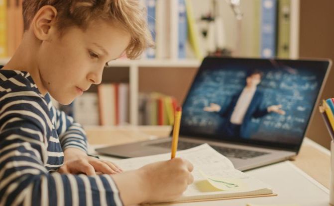 У школах Решетилівки продовжили дистанційку