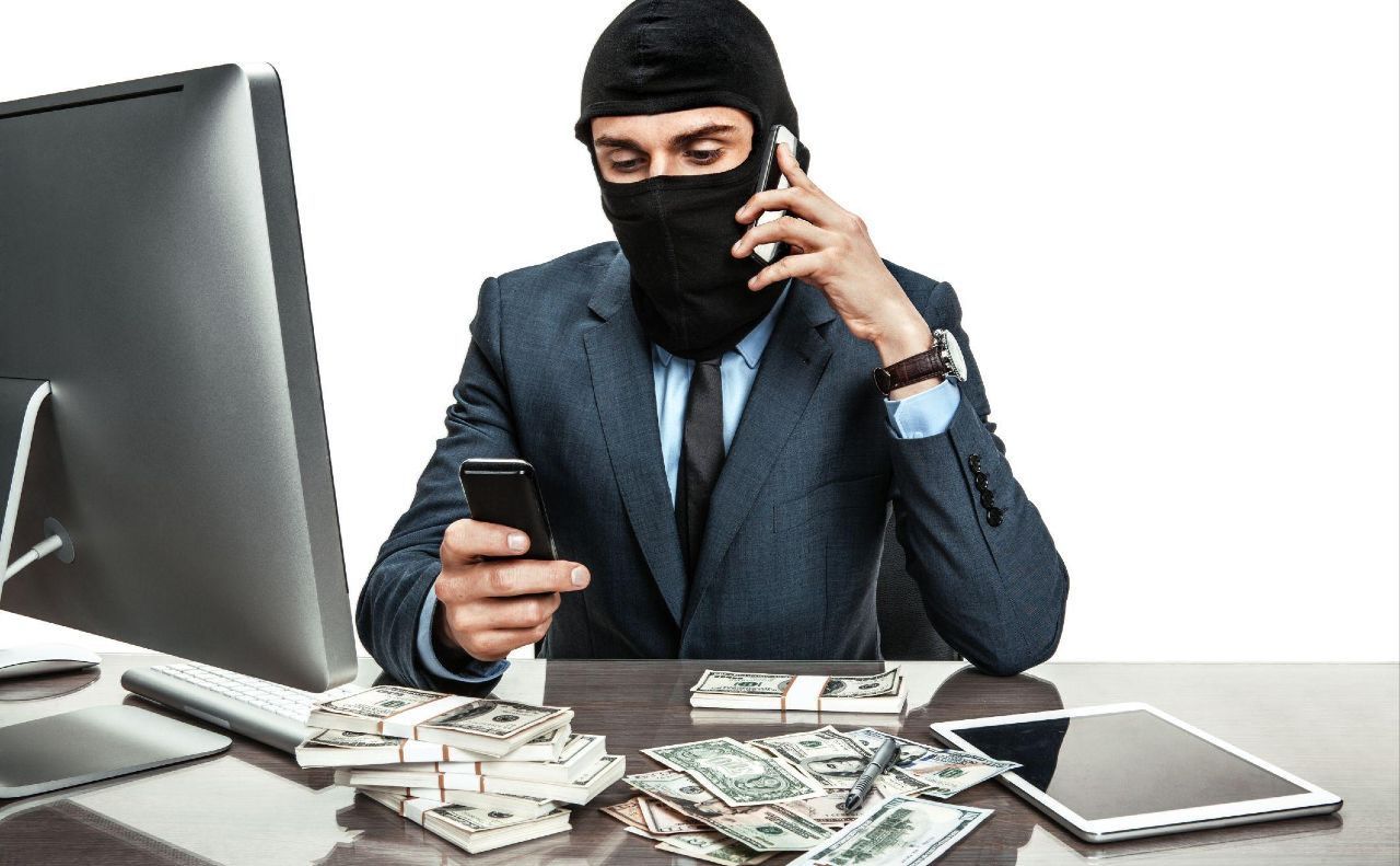 За добу шахраї ошукали чотирьох мешканців Полтавщини