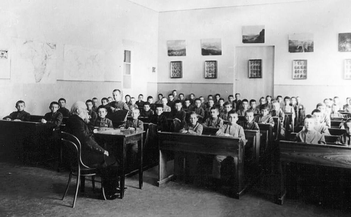 Освітні заклади містечка Решетилівка на рубежі ХIХ-ХХ ст.