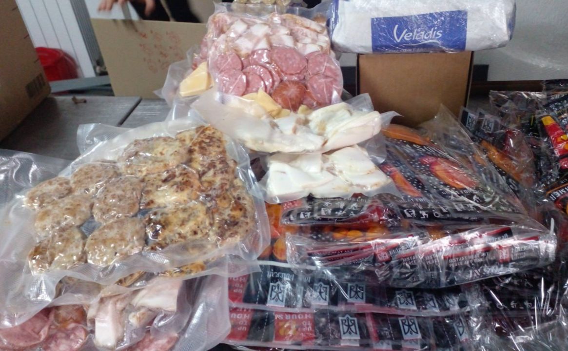 Із Решетилівки відправили гумвантажі для війська