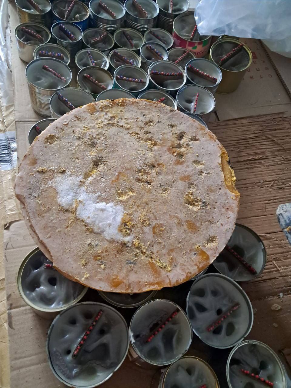 Остап’євські волонтери відправили 200 кг окопних свічок на Харківський напрямок фронту