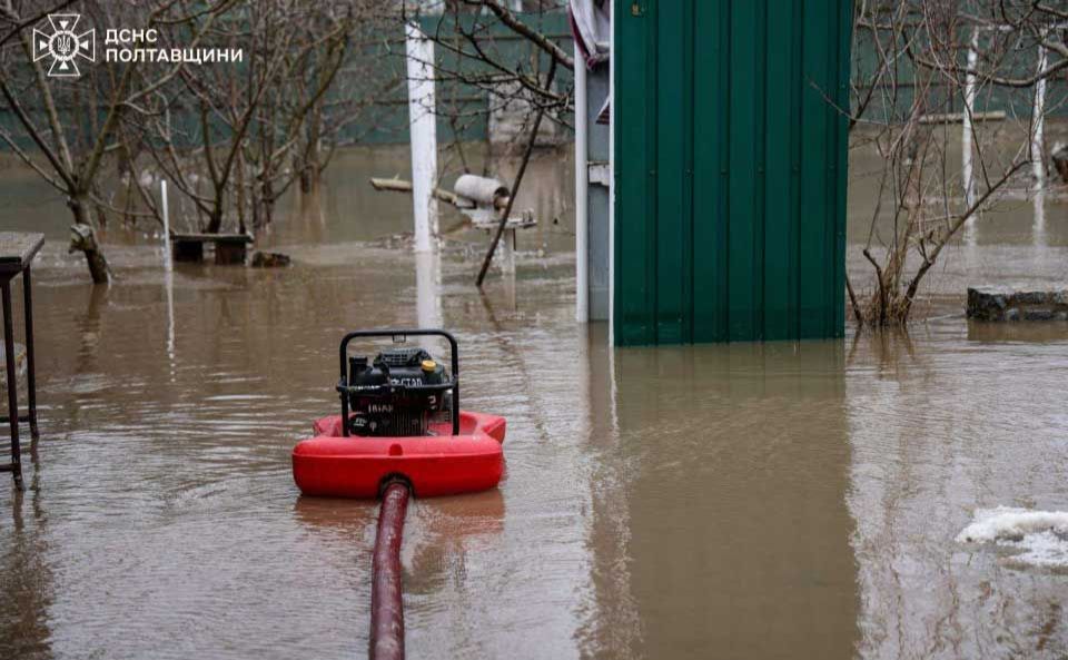 Велика вода наробила лиха на Полтавщині