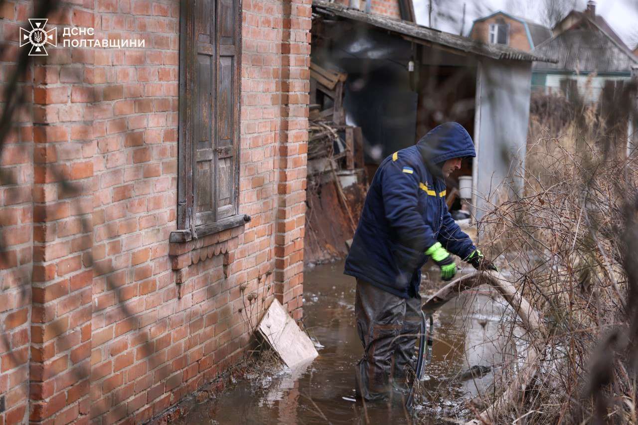 Велика вода наробила лиха на Полтавщині