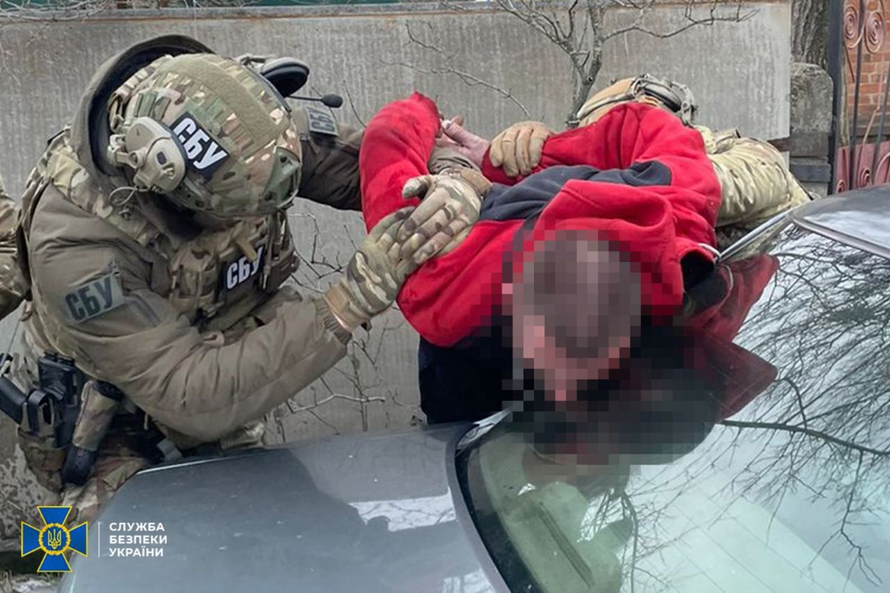 На Полтавщині ліквідували підпільну нарколабораторію