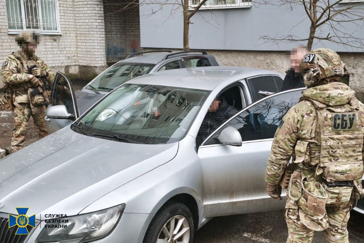 На Полтавщині ліквідували підпільну нарколабораторію