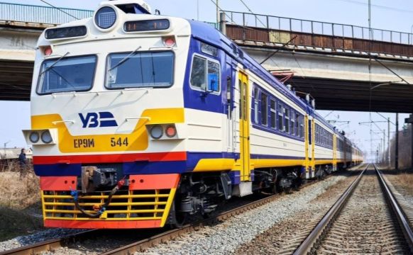 На Полтавщині 1 березня тимчасово призупинять рух окремих приміських поїздів