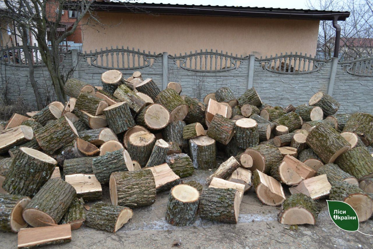 Протягом опалювального сезону у Слобожанській філії реалізували 110 тис. м³ дров