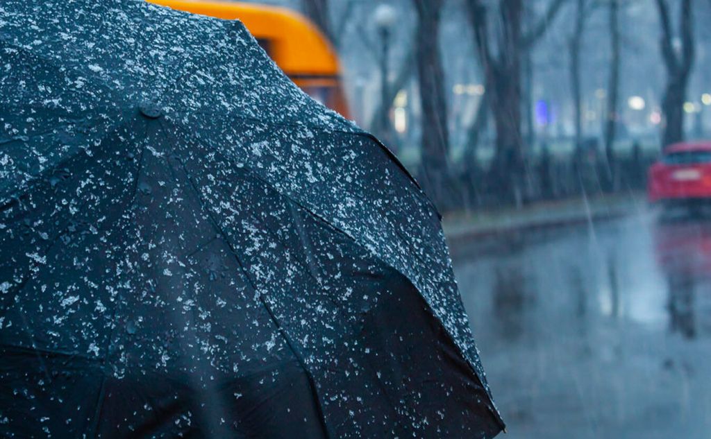 У п’ятницю прогнозують мокрий сніг