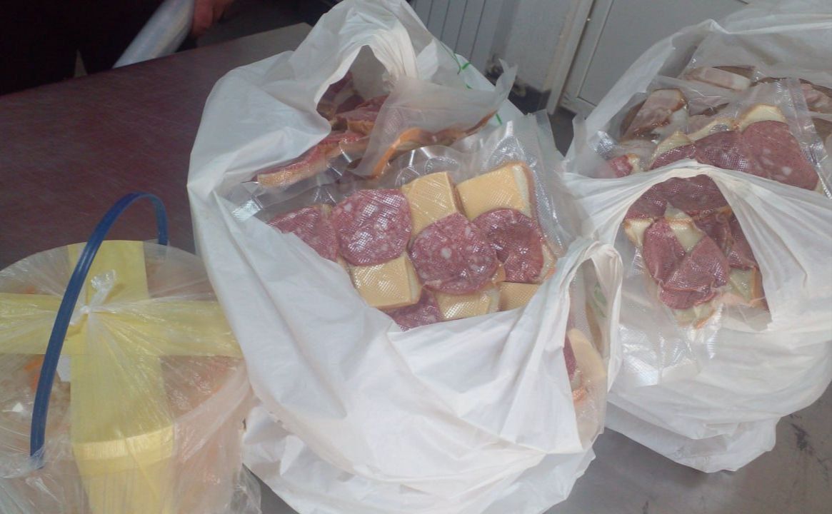 Благодійники відправили гумвантаж на фронт