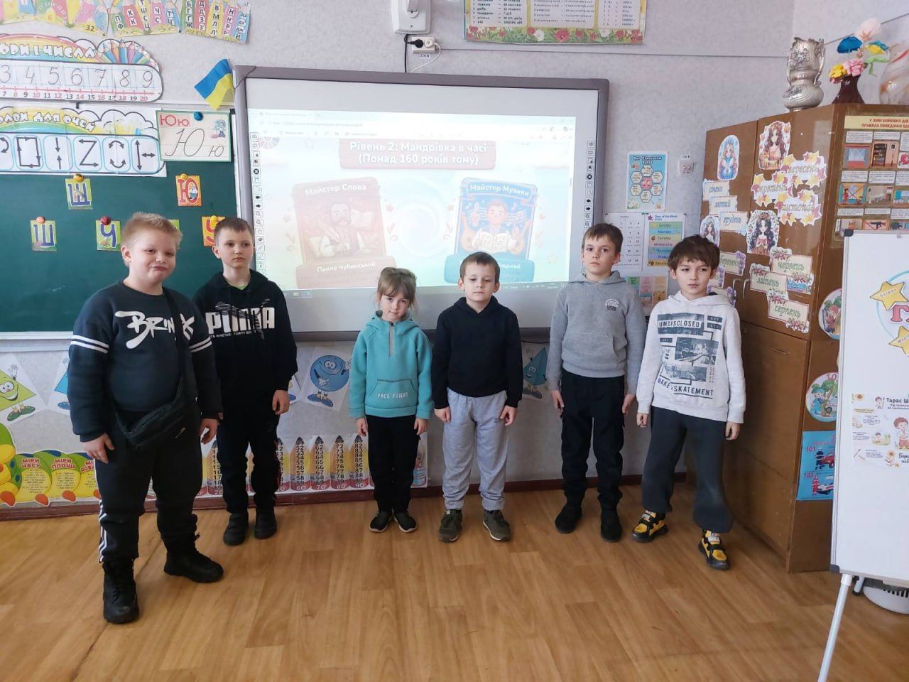 Малобакайські школярі відзначили День Державного Гімну