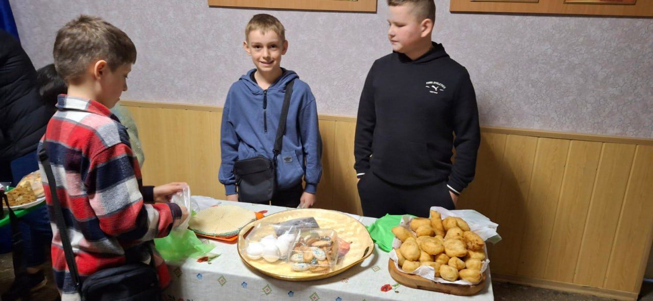 Піщанські школярі зібрали понад 7 тисяч на благодійному ярмарку