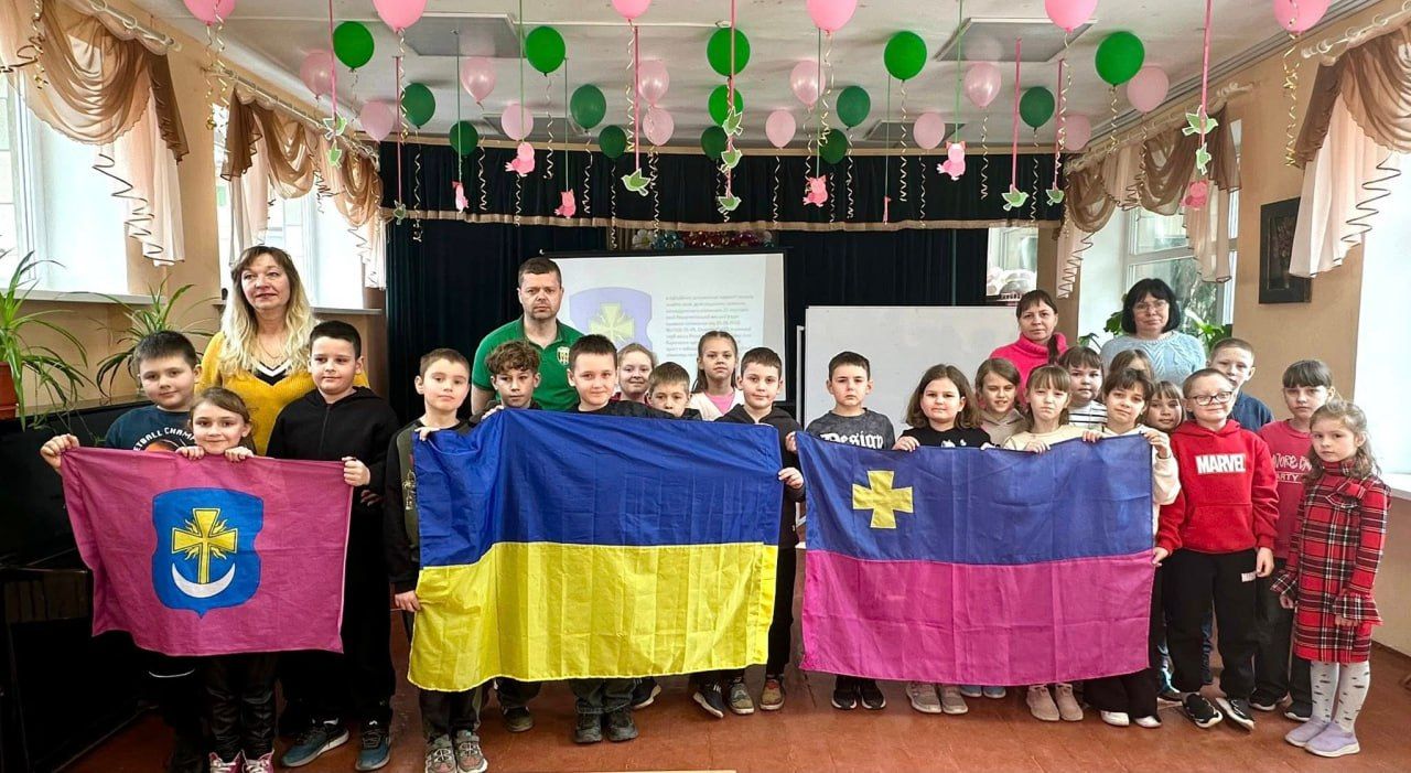 Решетилівські школярі вивчають символи рідного краю