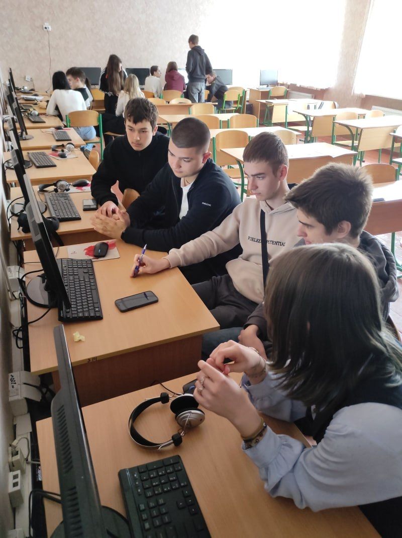 Команда із Покровського — переможець І етапу Чемпіонату з основ підприємництва «Крок до бізнесу»