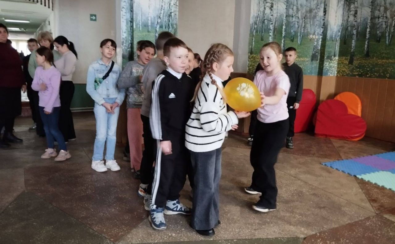 Школярі відзначили Міжнародний день щастя