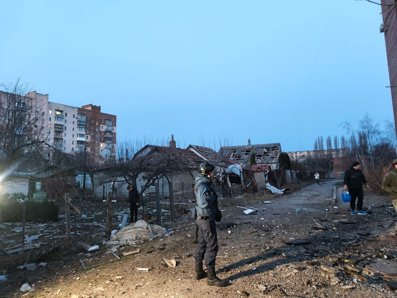 Поліція та СБУ документують наслідки воєнного злочину рф у Полтаві