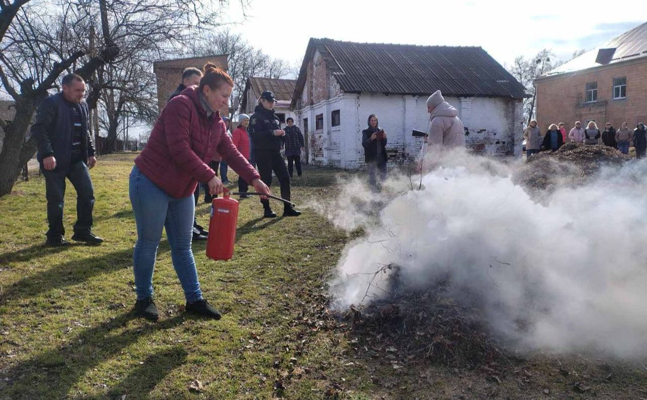 Покровські педагоги навчилися правилам пожежної безпеки