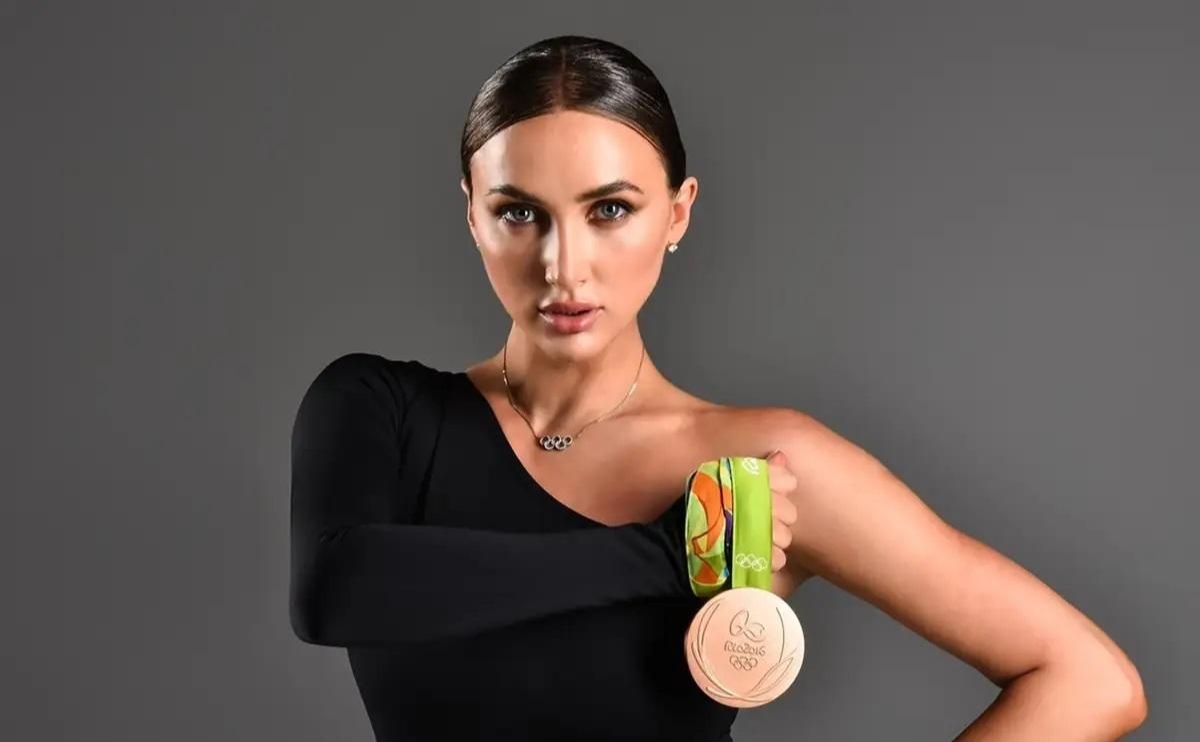 Гімнастка Анна Різатдінова віддала золоту медаль чемпіонату світу для аукціону на підтримку ГУР
