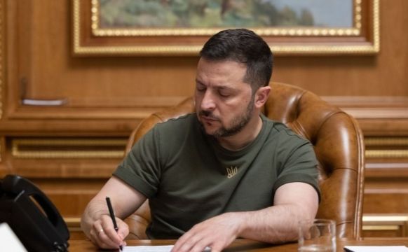 Театральні діячі Полтавщини отримали нагороди від президента