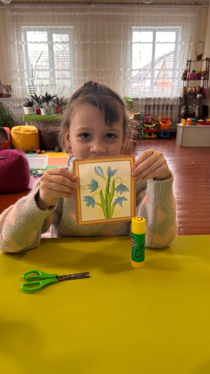 Решетилівські дітлахи досліджують світ первоцвітів