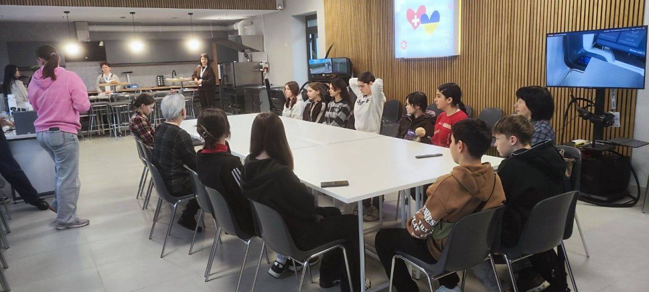 Глибокобалківські школярі відвідали профорієнтаційний хаб