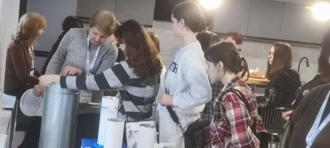 Глибокобалківські школярі відвідали профорієнтаційний хаб