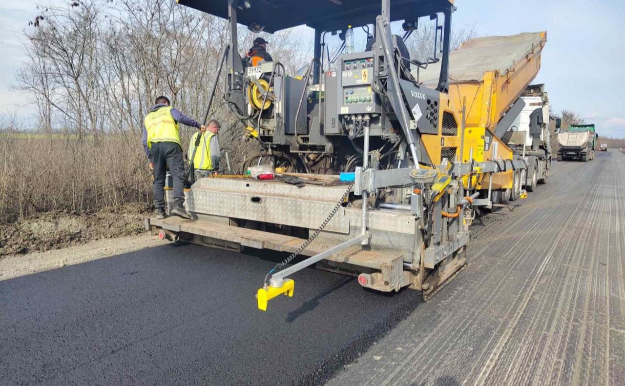 За тиждень в області відремонтували понад 36 тисяч м² дорожнього покриття