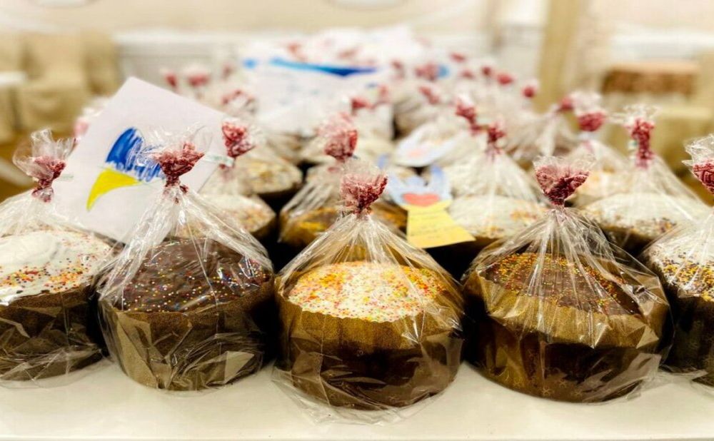 У громаді збирають паски на фронт