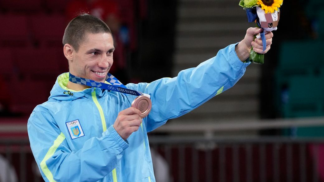 Японський благодійник повернув Станіславу Горуні олімпійську медаль