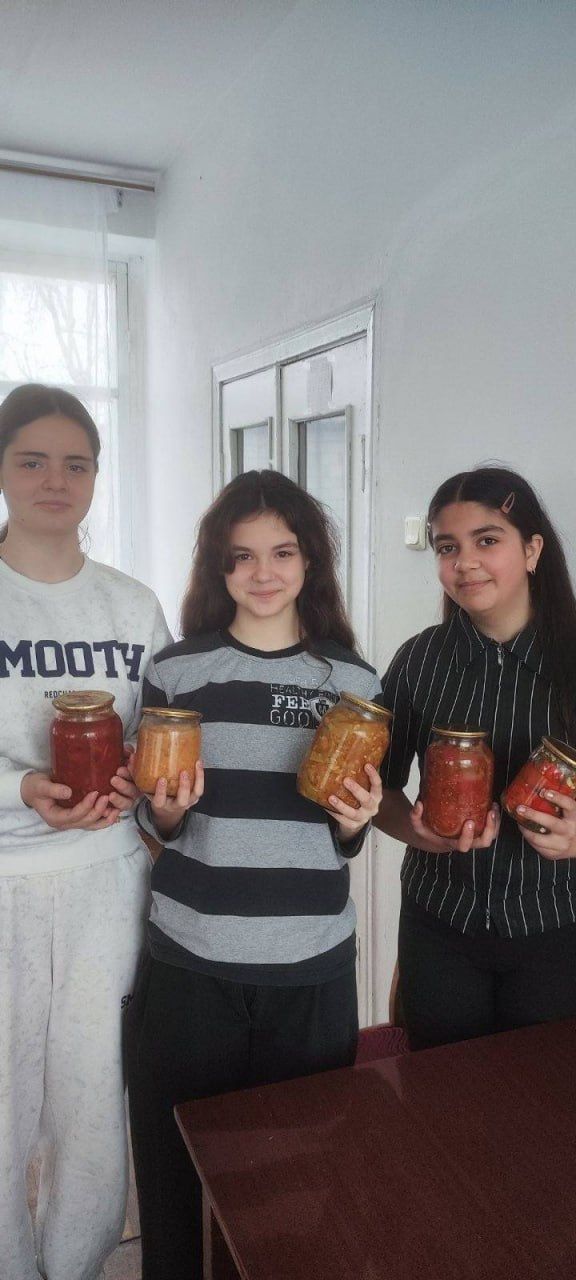 «Благодійний кошик»: глибокобалківські школярі зібрали допомогу для захисників