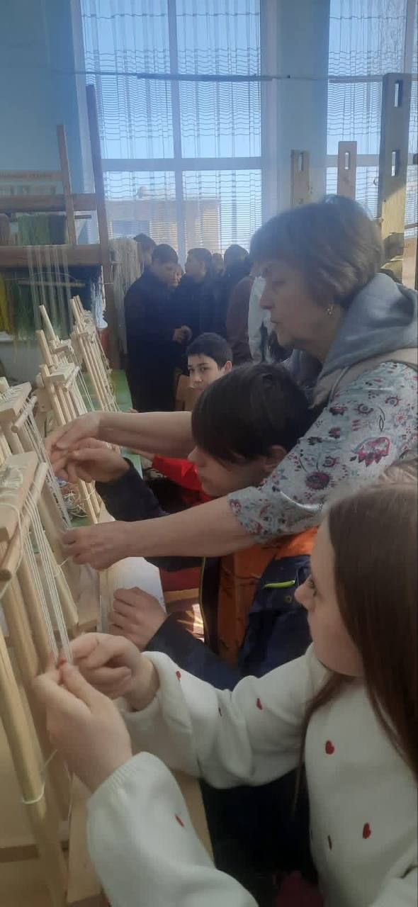 Покровські школярі відвідали «Великодній ярмарок» у художньому ліцеї