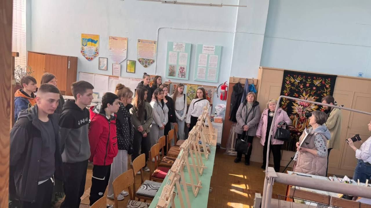 Покровські школярі відвідали «Великодній ярмарок» у художньому ліцеї