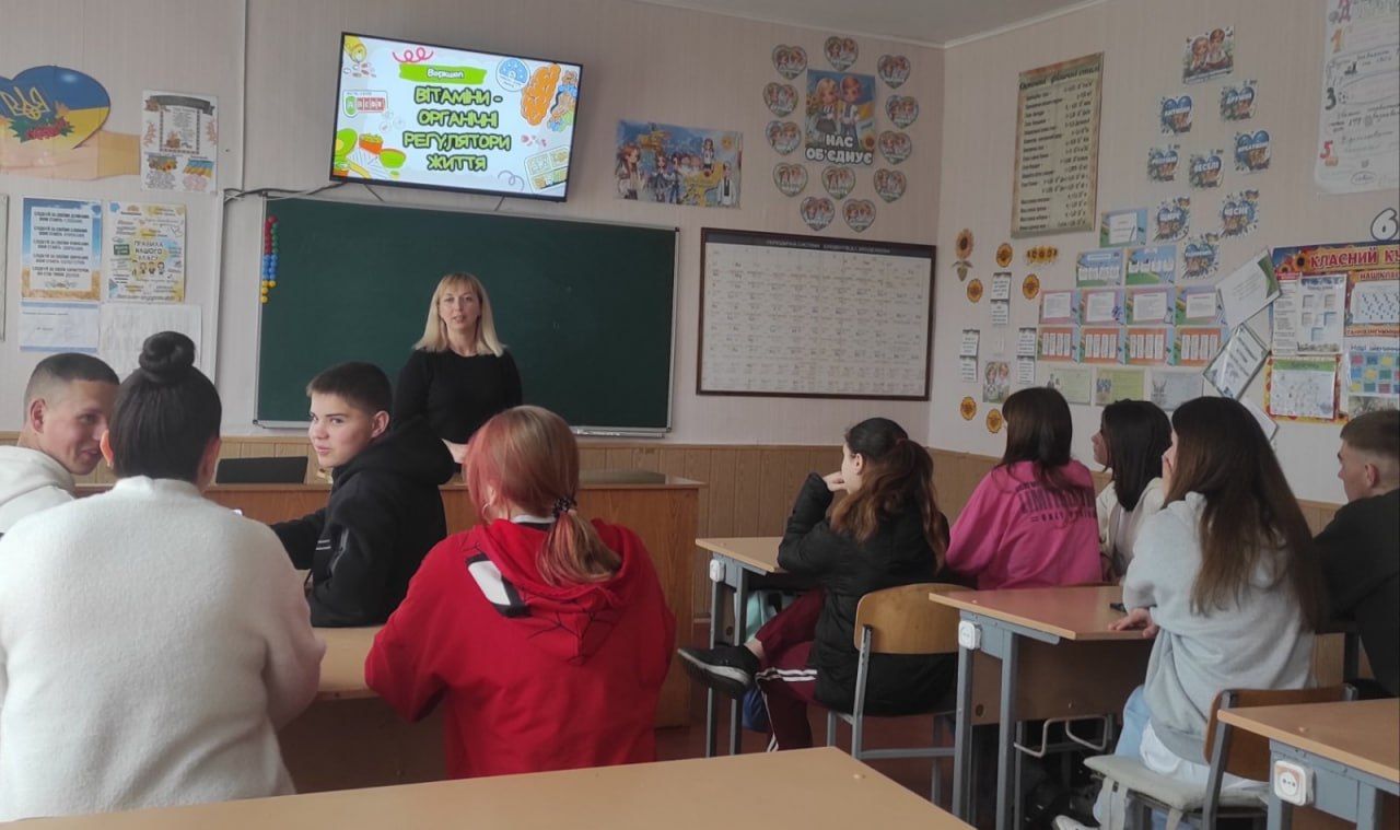 Юні натуралісти досліджують вітаміни