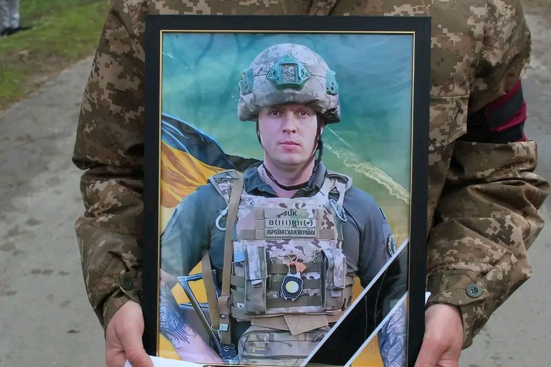 У Решетилівці попрощалися із загиблим Захисником України Ігорем Колякою