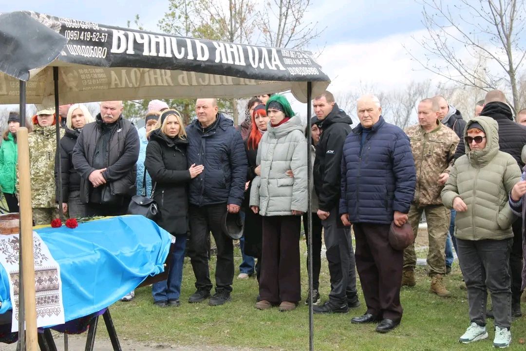 У Решетилівці попрощалися із загиблим Захисником України Ігорем Колякою
