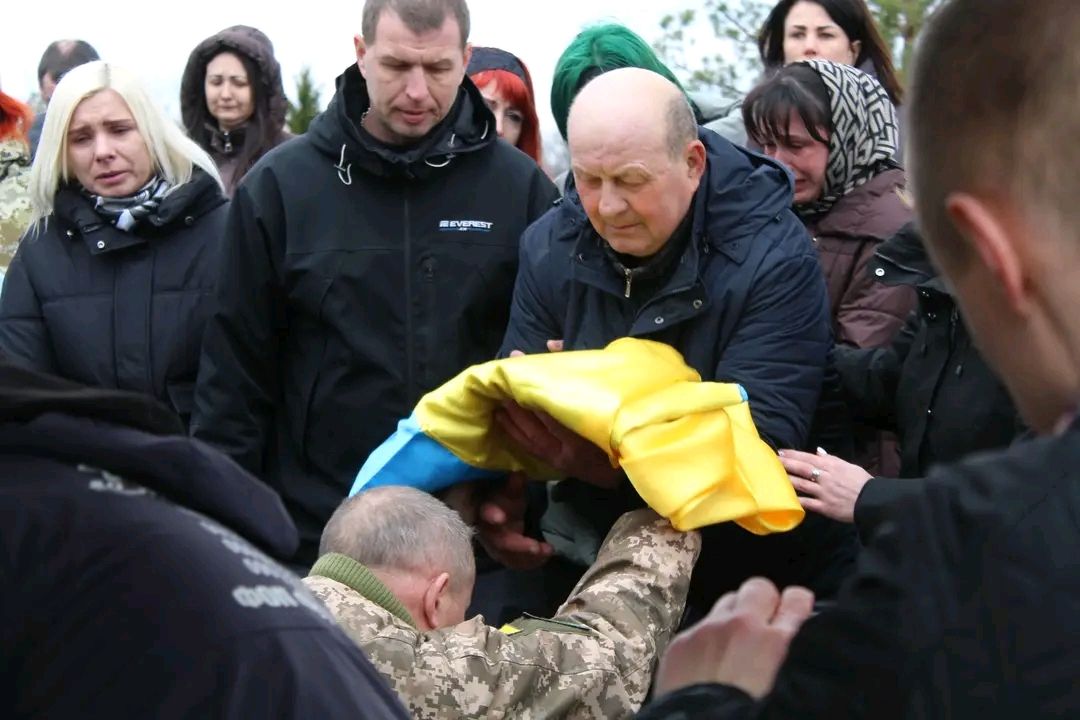 У Решетилівці попрощалися із загиблим Захисником України Ігорем Колякою