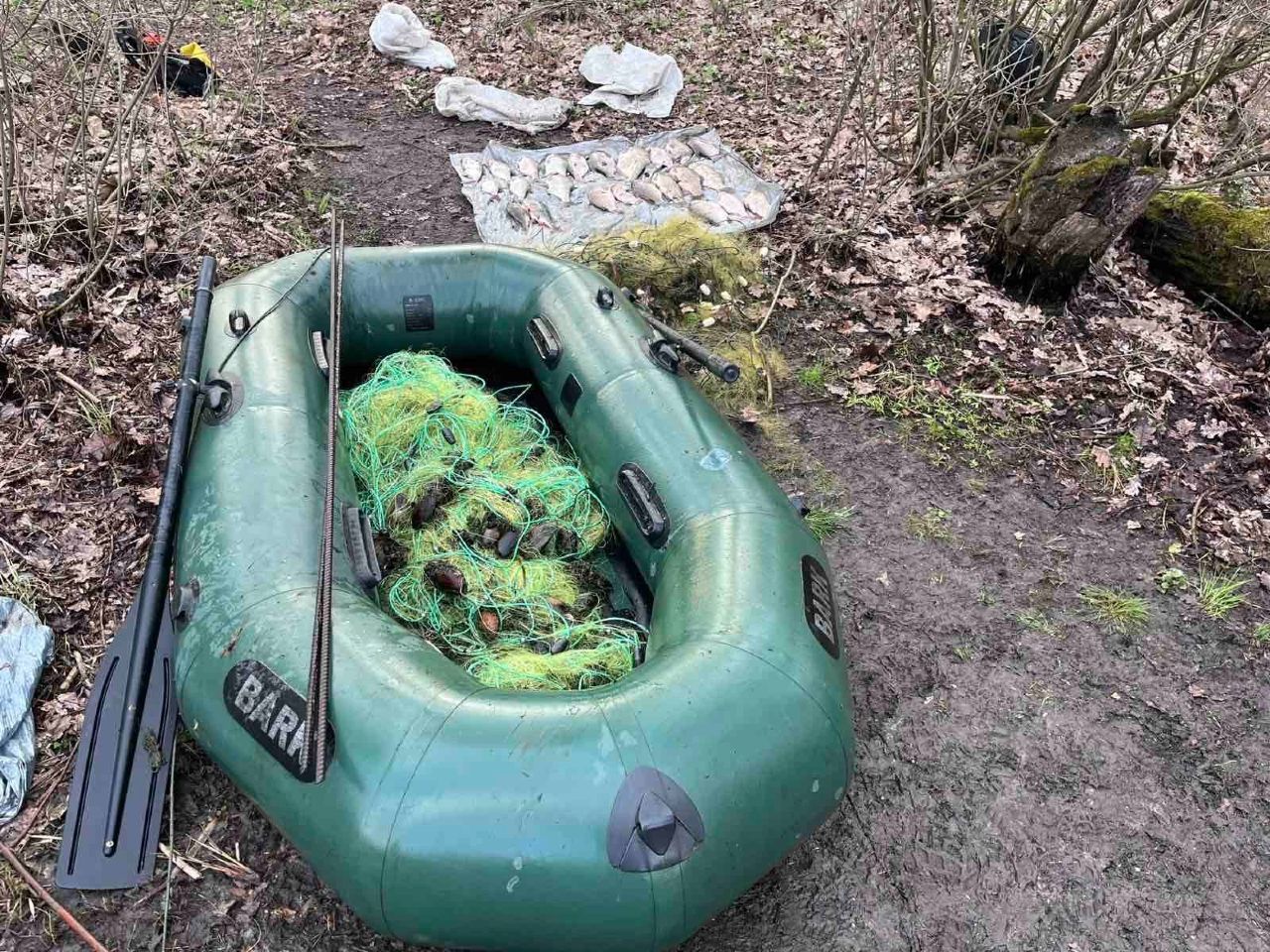 Двоє браконьєрів наловили у заказнику риби на понад 140 тисяч гривень