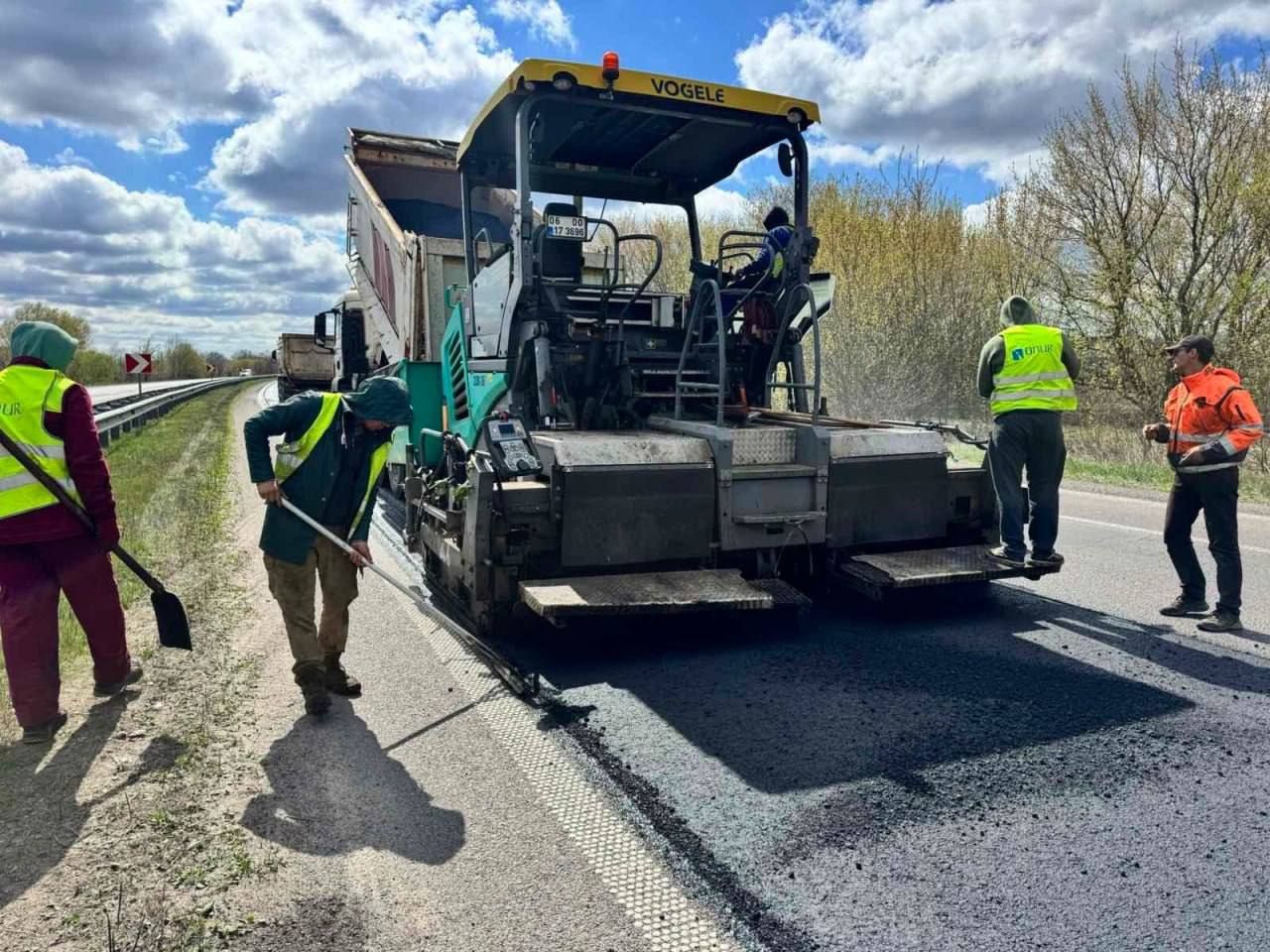 На Полтавщині активно ремонтують дороги місцевого значення