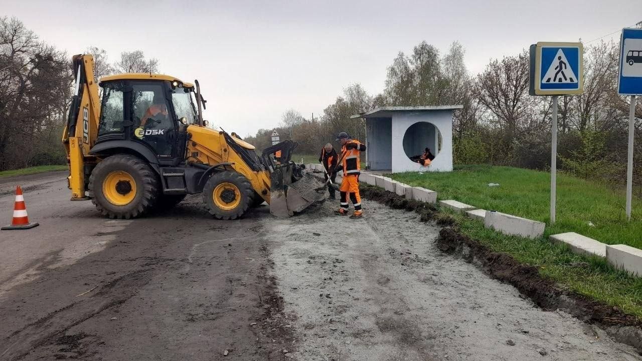 На Полтавщині активно ремонтують дороги місцевого значення