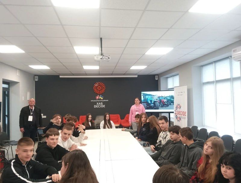 Решетилівські школярі відвідали профорієнтаційний хаб