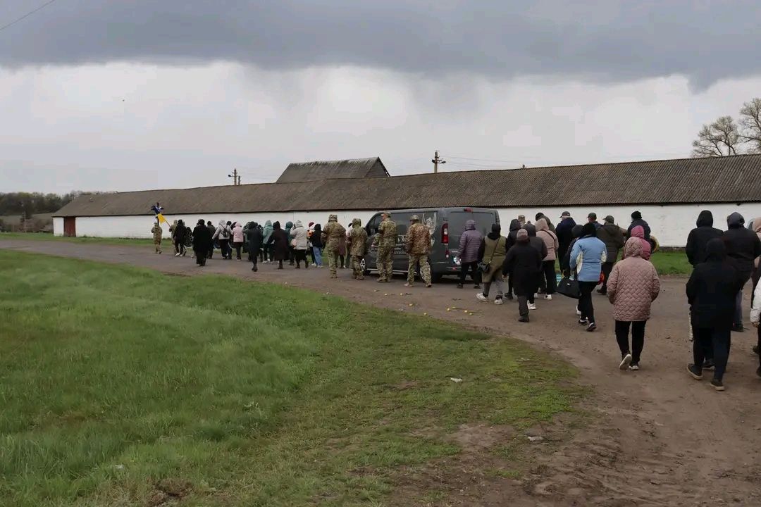 У Решетилівській громаді провели в останню путь захисника Павла Бондаря