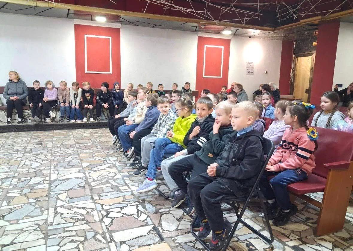 Решетилівські школярі відвідали театральну виставу