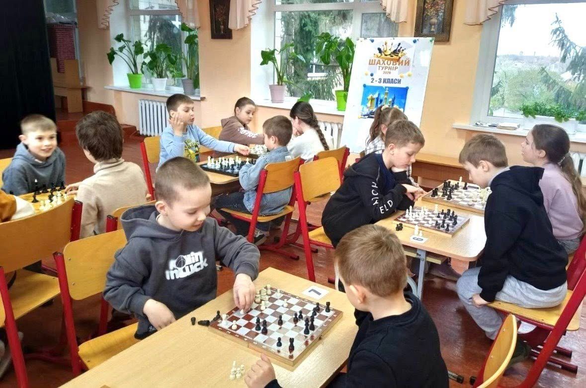 У початковій школі провели шаховий турнір