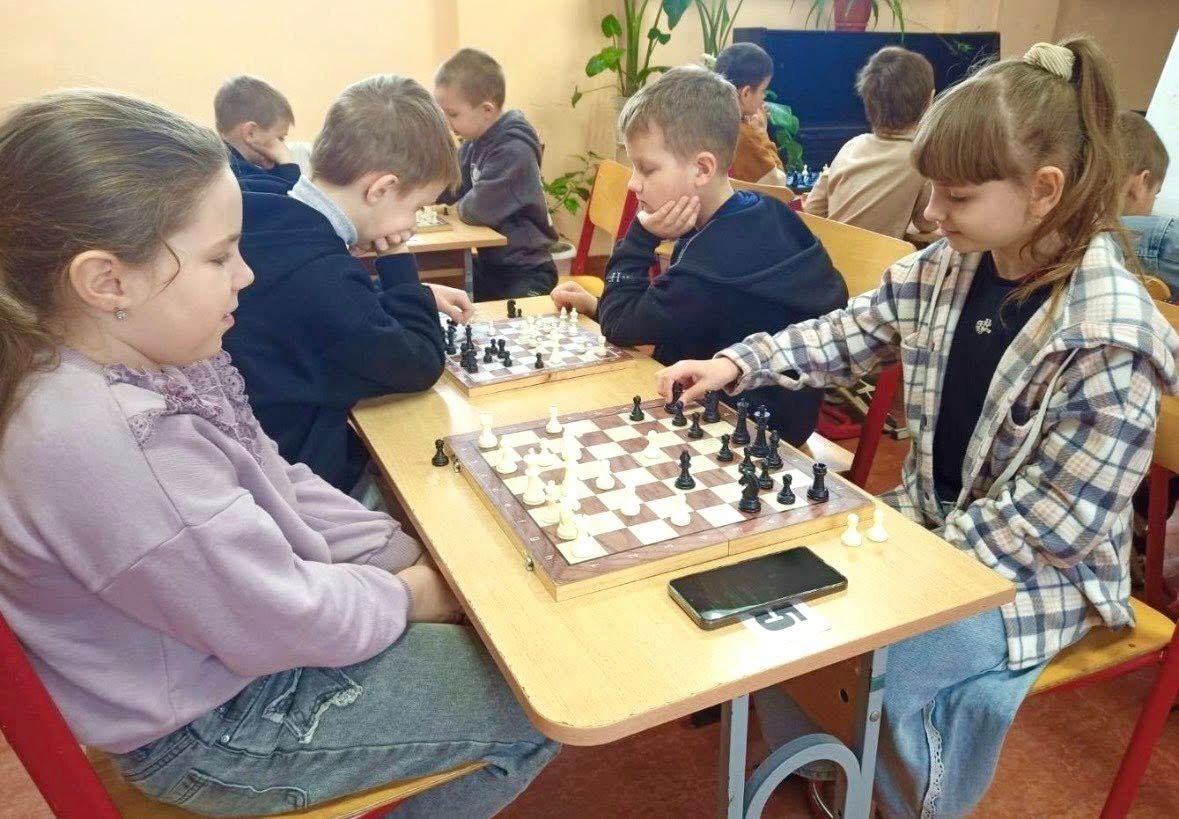 У початковій школі провели шаховий турнір