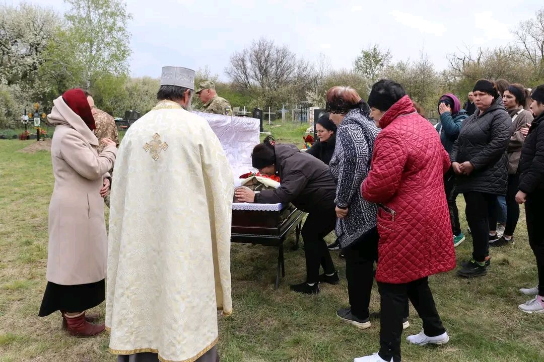 В останню путь провели Олександра Тітічка з Потеряйок
