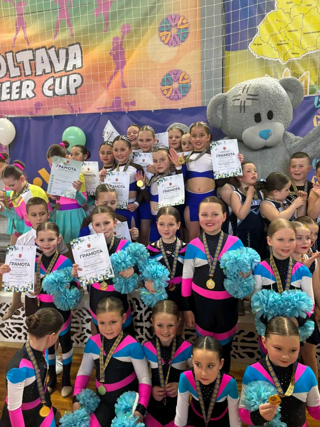 Решетилівські спортсменки здобули повний комплект нагород на чемпіонаті Полтави з черліденгу
