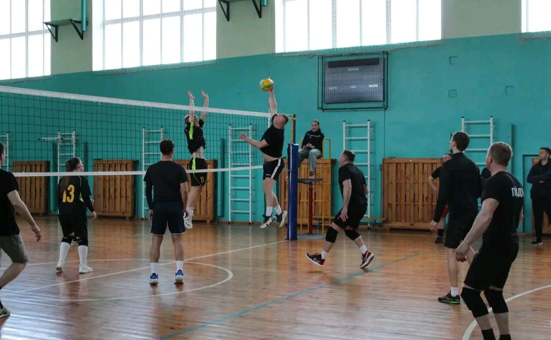 У громаді відбувся чемпіонат з волейболу