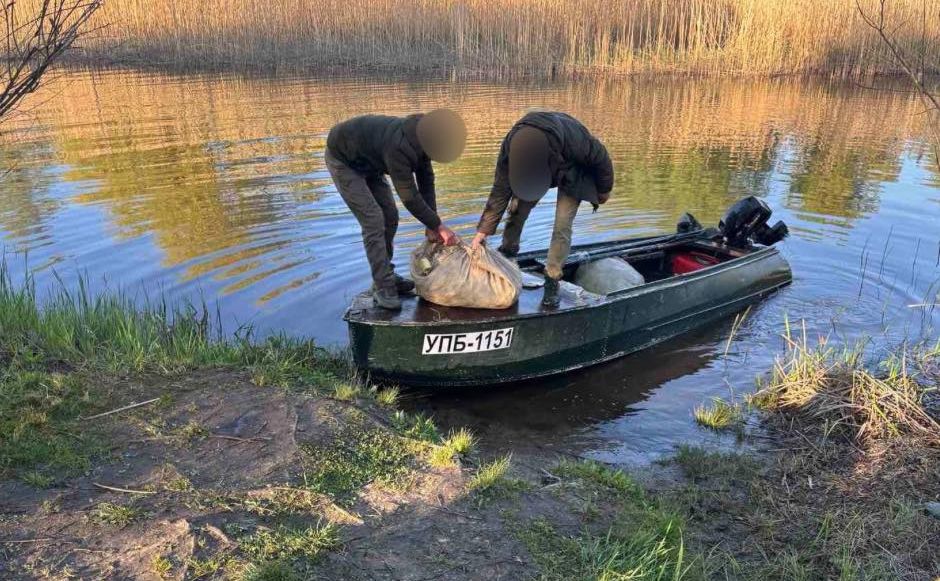 На Кам’янському водосховищі браконьєрам зірвали улов на 1,3 мільйона