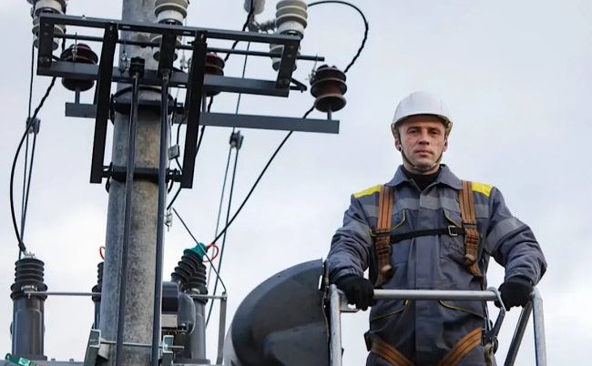 Працівники аварійно-відновлювальних бригад отримають додаткові виплати за березень