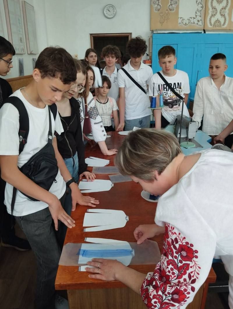 У громаді проводять профорієнтаційні екскурсії для школярів