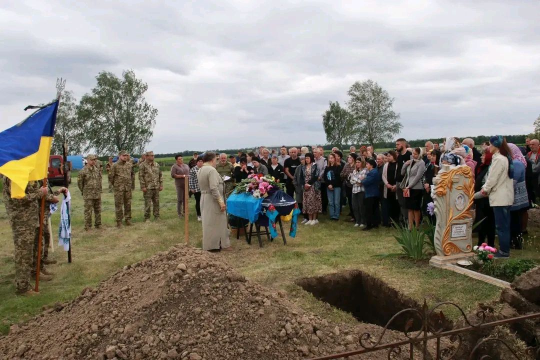 На Решетилівщині попрощалися з захисником Іваном Цибарем